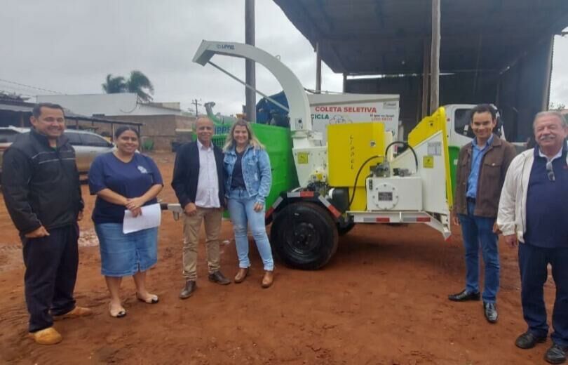 Imagem de compartilhamento para o artigo Prefeito de Paraíso das Águas, Anízio Andrade, adquire maquinário para triturar restos de podas da MS Todo dia